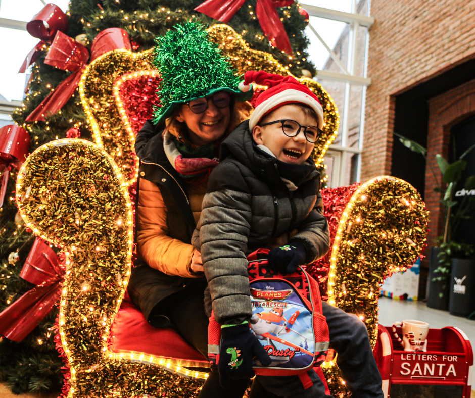 Akademia Elfów Świętego Mikołaja: magia współpracy i radość dzieci